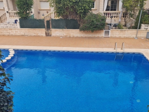 Imagen 2 de Casa-Chalet en Venta en Albir Alicante