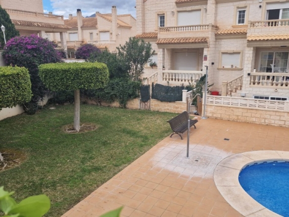 Imagen 4 de Casa-Chalet en Venta en Albir Alicante