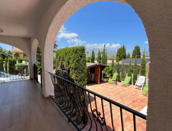 Imagen 2 de Casa-Chalet en Alquiler en Albir Alicante