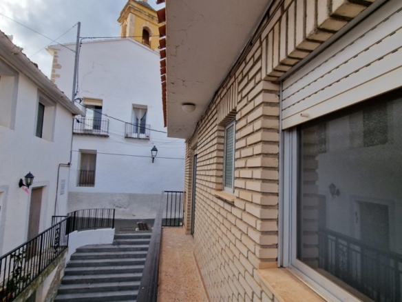 Imagen 2 de Casa de pueblo en Alquiler en Confrides Alicante