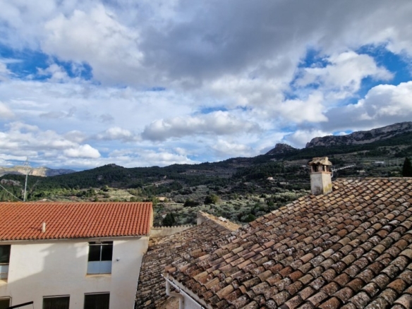 po-1252413-imagen - El Club del Propietario Imagen 1 de Casa de pueblo en Alquiler en Confrides Alicante