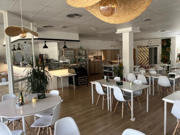 Imagen 1 de Local comercial en Traspaso en Parque Empresarial San Fernando De Henares Madrid CENTRO