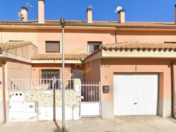 Imagen 1 de VENTA CHALET ADOSADO EN NUMANCIA DE LA SAGRA