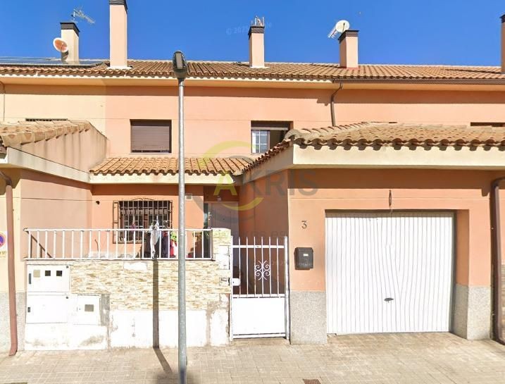 Imagen 1 de VENTA CHALET ADOSADO EN NUMANCIA DE LA SAGRA