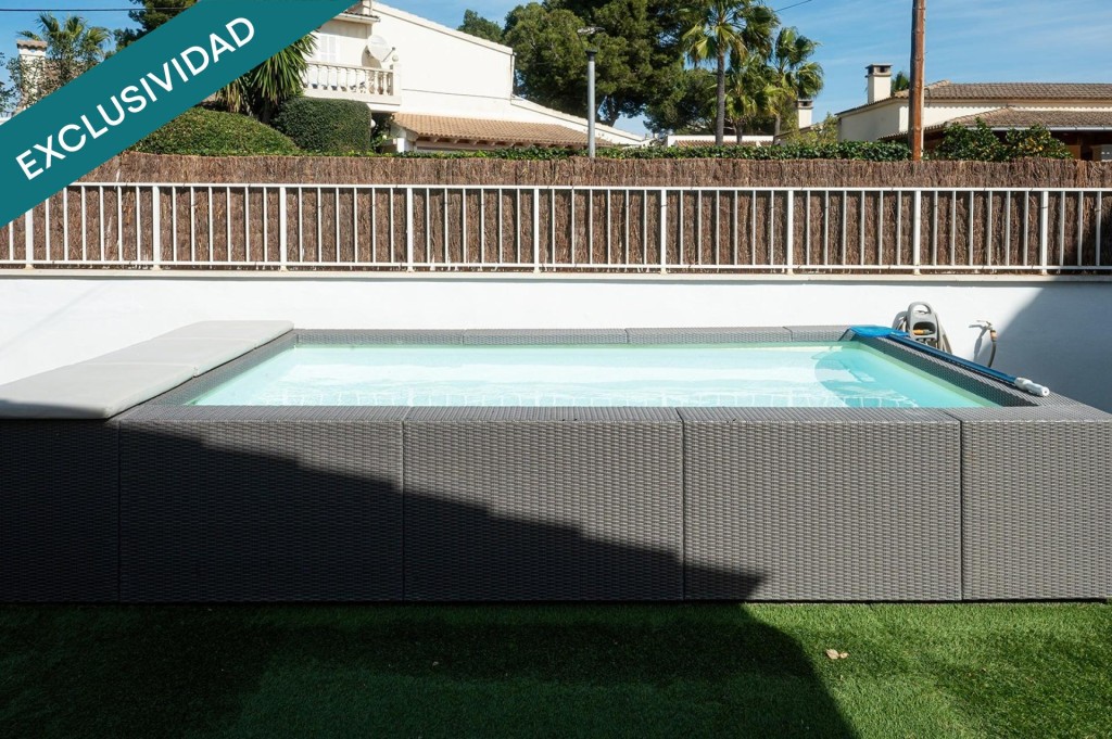 Imagen 1 de Villa con piscina privada y jacuzzi - Licencia turística para 8 personas - Can Picafort - Calle Tords