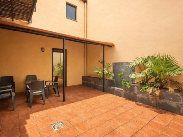 Imagen 3 de Adosada en Venta en Sant Feliu De Llobregat Barcelona CENTRE O CAN NADAL