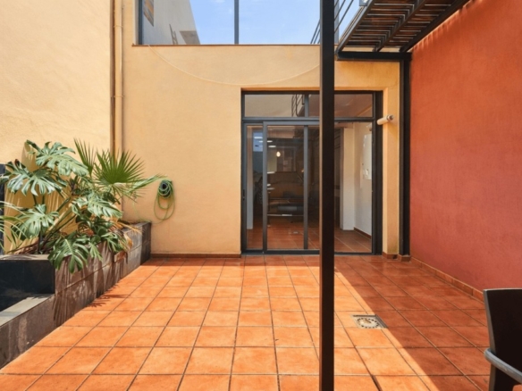 Imagen 4 de Adosada en Venta en Sant Feliu De Llobregat Barcelona CENTRE O CAN NADAL