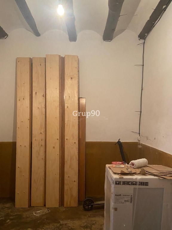 Imagen 3 de ? OPORTUNIDAD EN ALFARRÀS – PLANTA BAJA CON ALMACÉN PARA REFORMA INTEGRAL