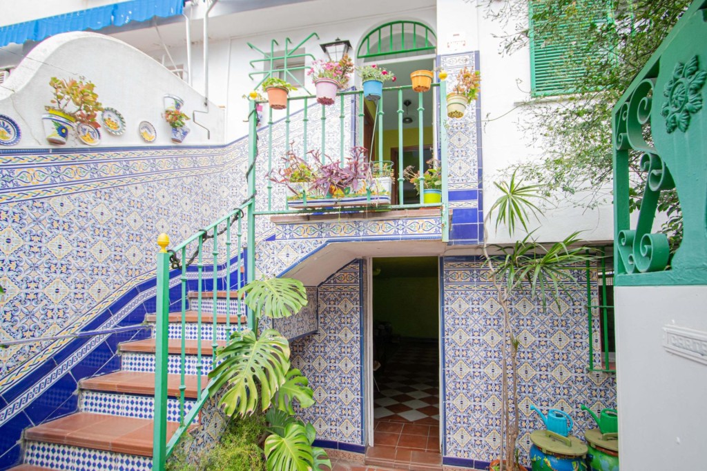 Imagen 3 de Bonita Casa Adosada de Esquina en Mairena del Aljarafe