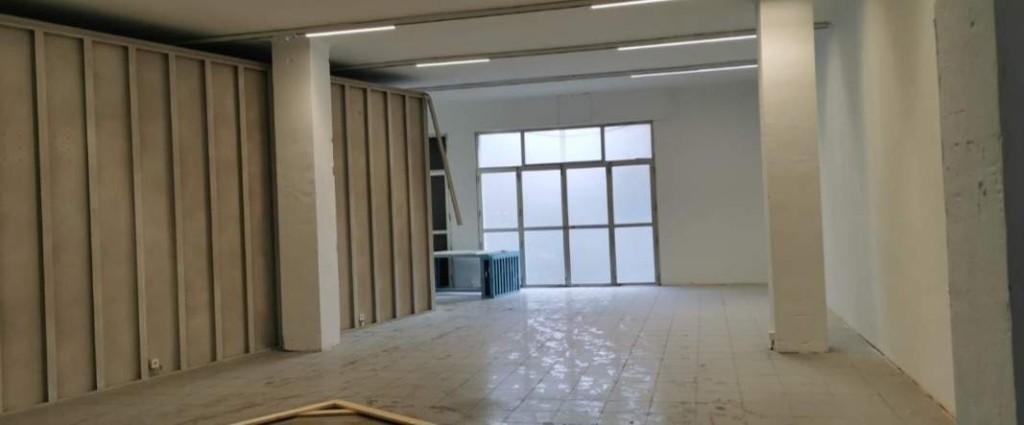 Imagen 1 de Se alquila nave en L Hospitalet de Llobregat