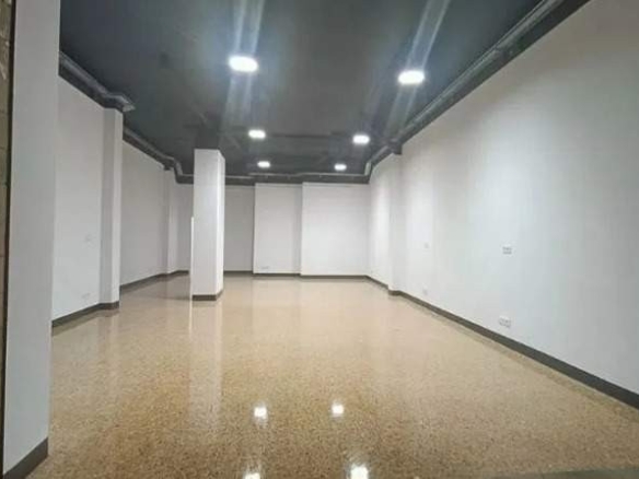 po-1252572-imagen - El Club del Propietario Imagen 1 de Local en alquiler en Carrer Concili de Trento