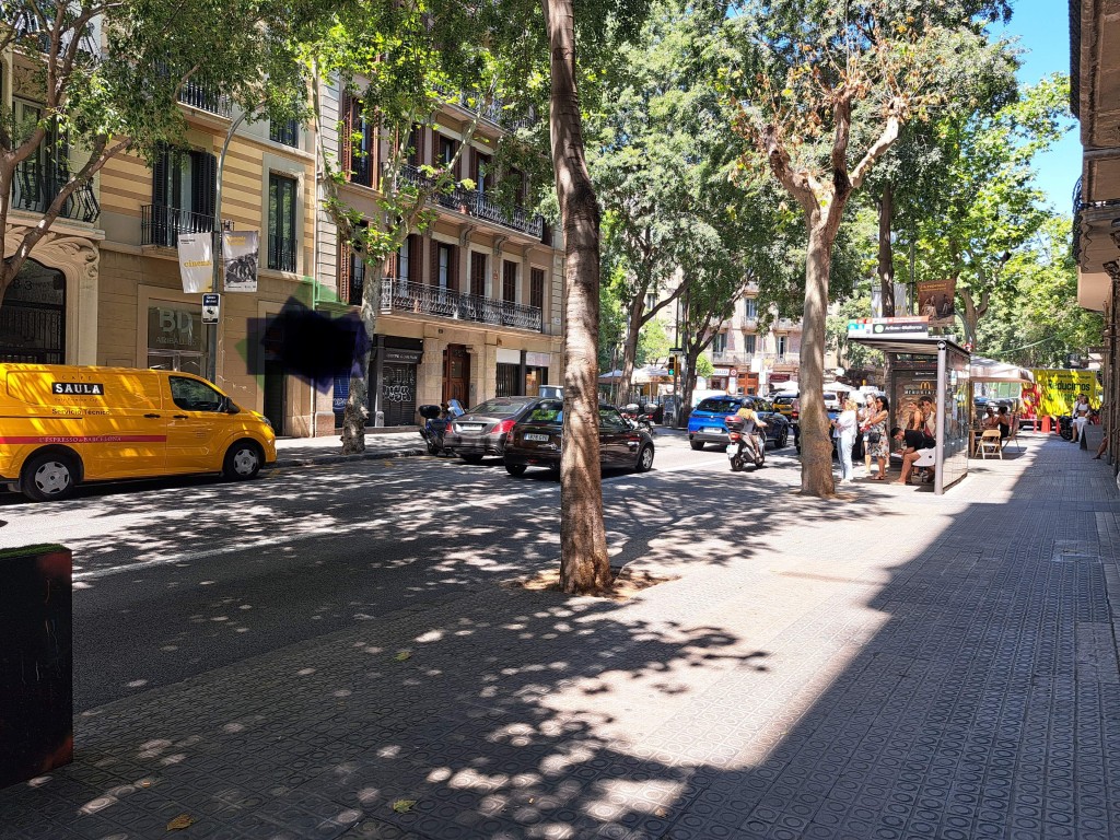 Imagen 2 de IDEAL INVERSORES . Local comercial en L Antiga Esquerra de L Eixample.