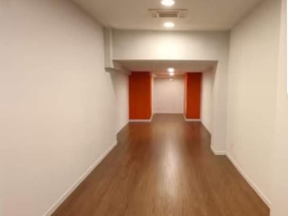 Imagen 3 de IDEAL INVERSORES . Local comercial en L Antiga Esquerra de L Eixample.