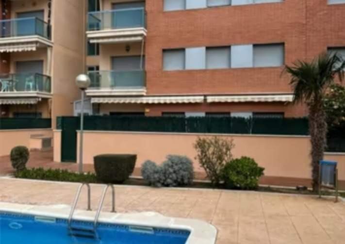 Imagen 2 de Magnífico piso con zona comunitaria .