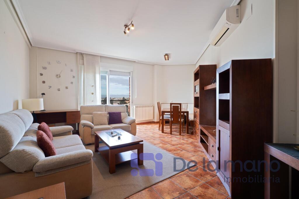 Imagen 1 de ESPECTACULAR ÁTICO CON DOS TERRAZAS EN PLENA CALLE VELÁZQUEZ