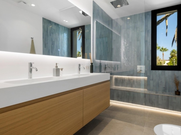 Imagen 2 de Villa de Lujo Independiente en Marbesa