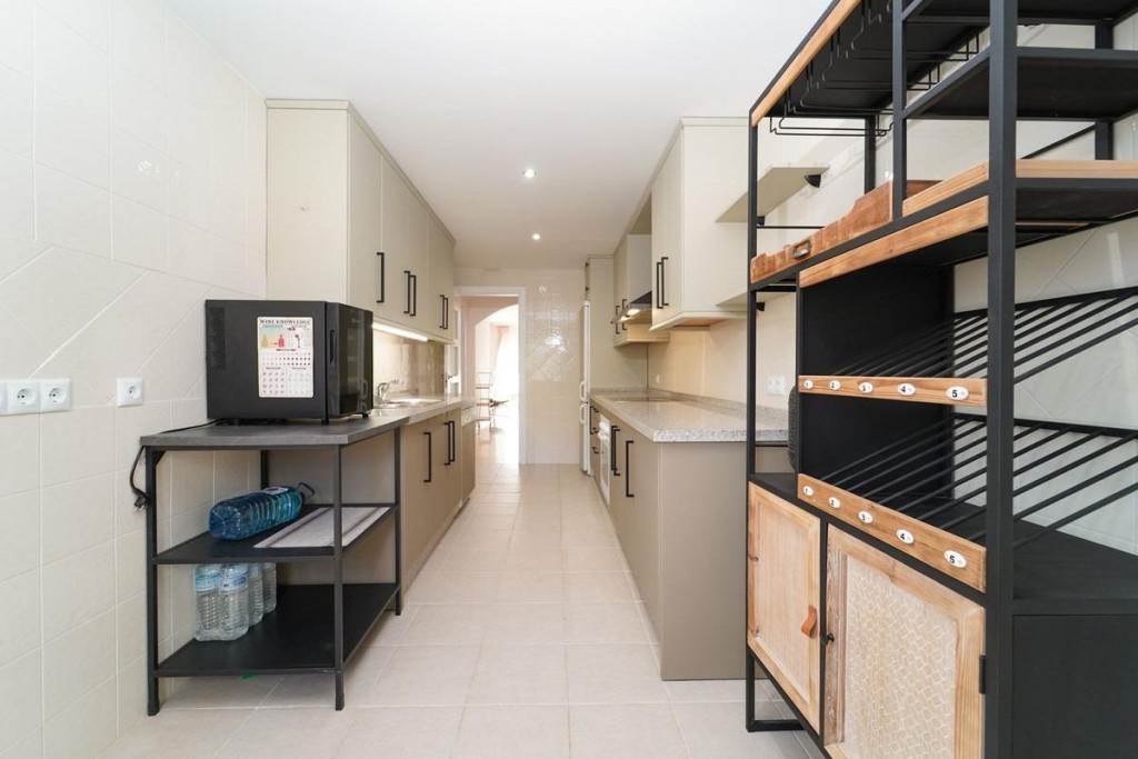 Imagen 4 de Ático de Elviria: Un Refugio Exclusivo en Marbella