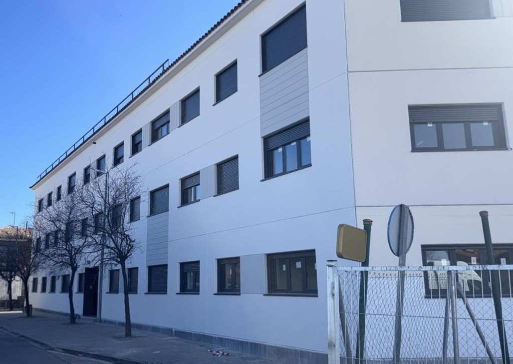 Imagen 2 de PISO BAJO EN BARGAS