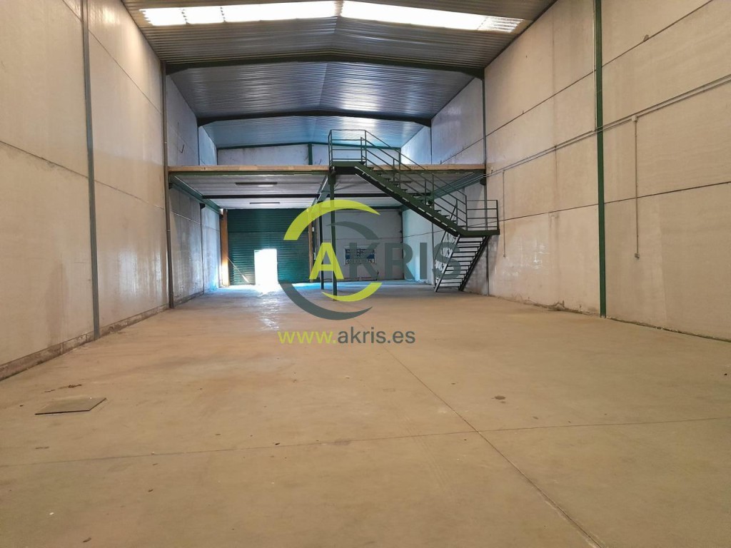 Imagen 1 de ALQUILER NAVE INDUSTRIAL P.I. ANTONIO DEL RINCON