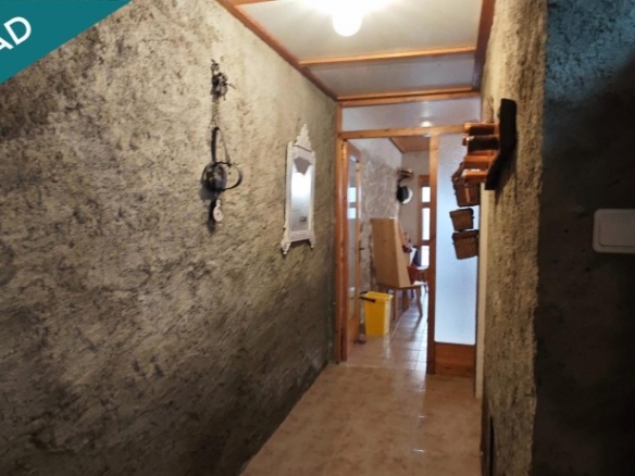 Imagen 4 de Preciosa casa Adosada de 2 plantas y altillo-buardilla