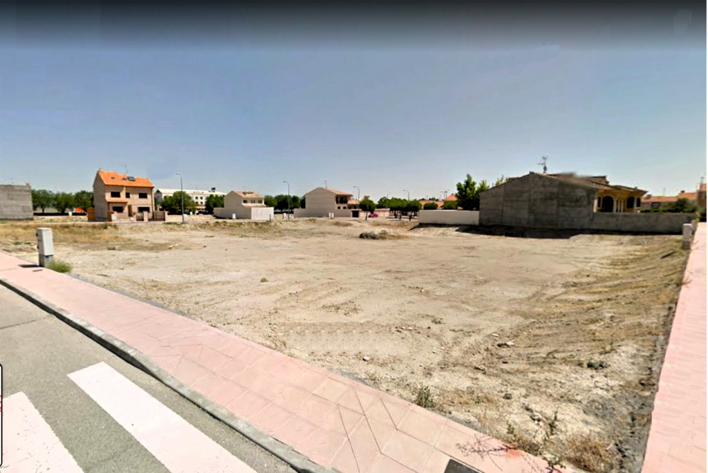 Imagen 3 de Solar residencial en Venta en Torrijos Toledo
