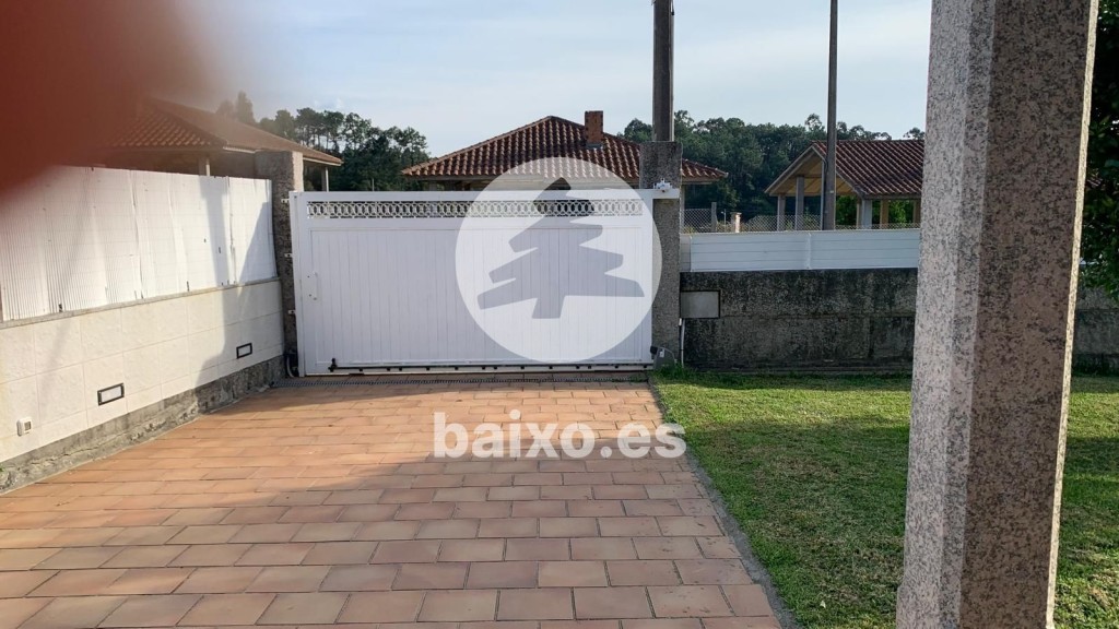 Imagen 4 de Casa-Chalet en Venta en Sobrada (San Salvador) Pontevedra
