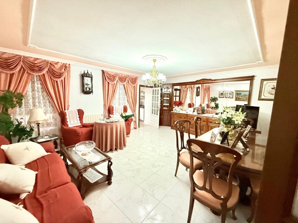 Imagen 3 de Adosada en Venta en Nava Del Rey Valladolid