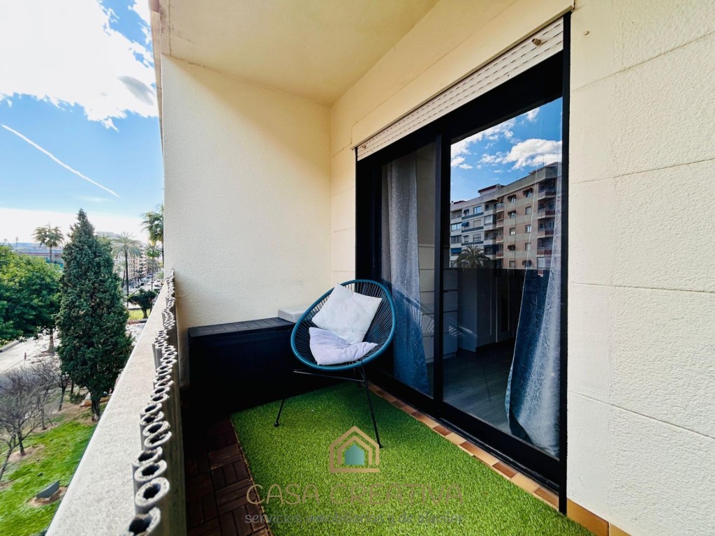 LUMINOSO Y CON GRAN TERRAZA – 122.000 €