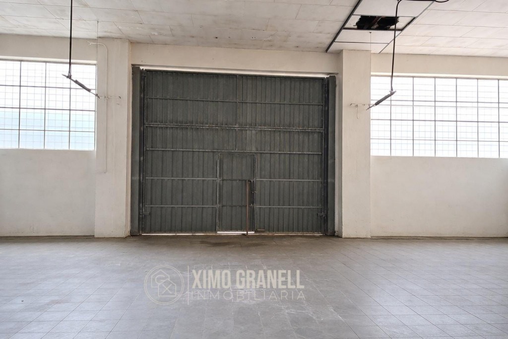 Imagen 1 de Nave industrial en Venta en Vall D Uxo