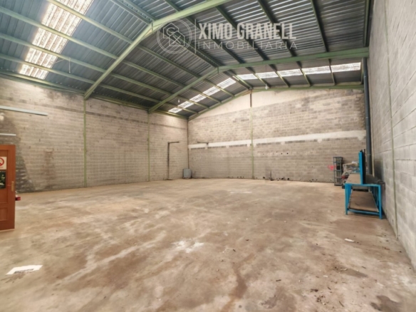 Imagen 1 de Nave industrial en Venta en Vall D Uxo