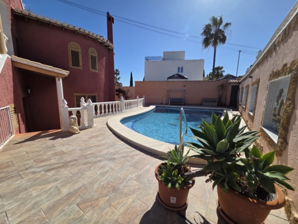 Imagen 4 de Casa-Chalet en Venta en Torrevieja Alicante