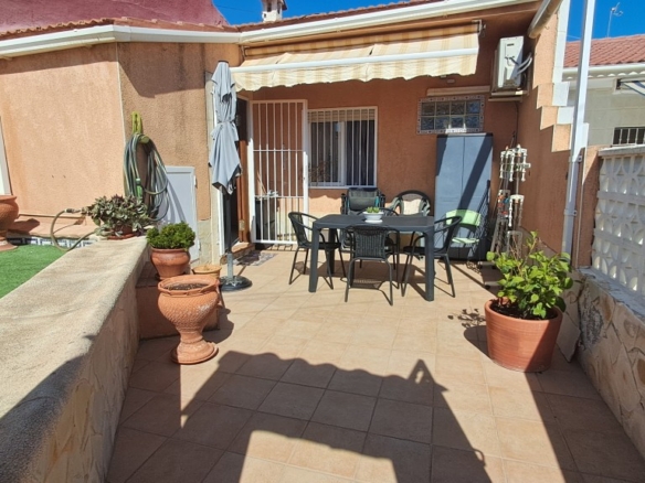 Imagen 3 de Adosada en Venta en Torrevieja Alicante