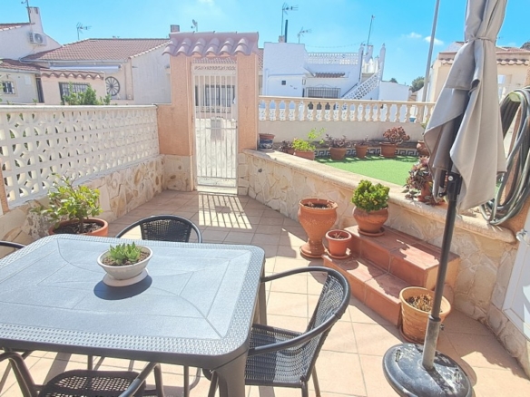 Imagen 4 de Adosada en Venta en Torrevieja Alicante