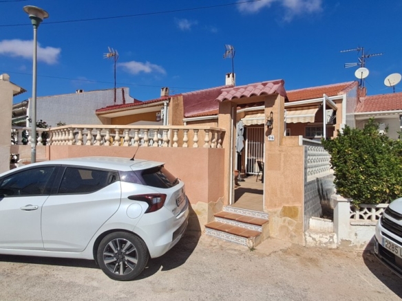 Imagen 1 de Adosada en Venta en Torrevieja Alicante