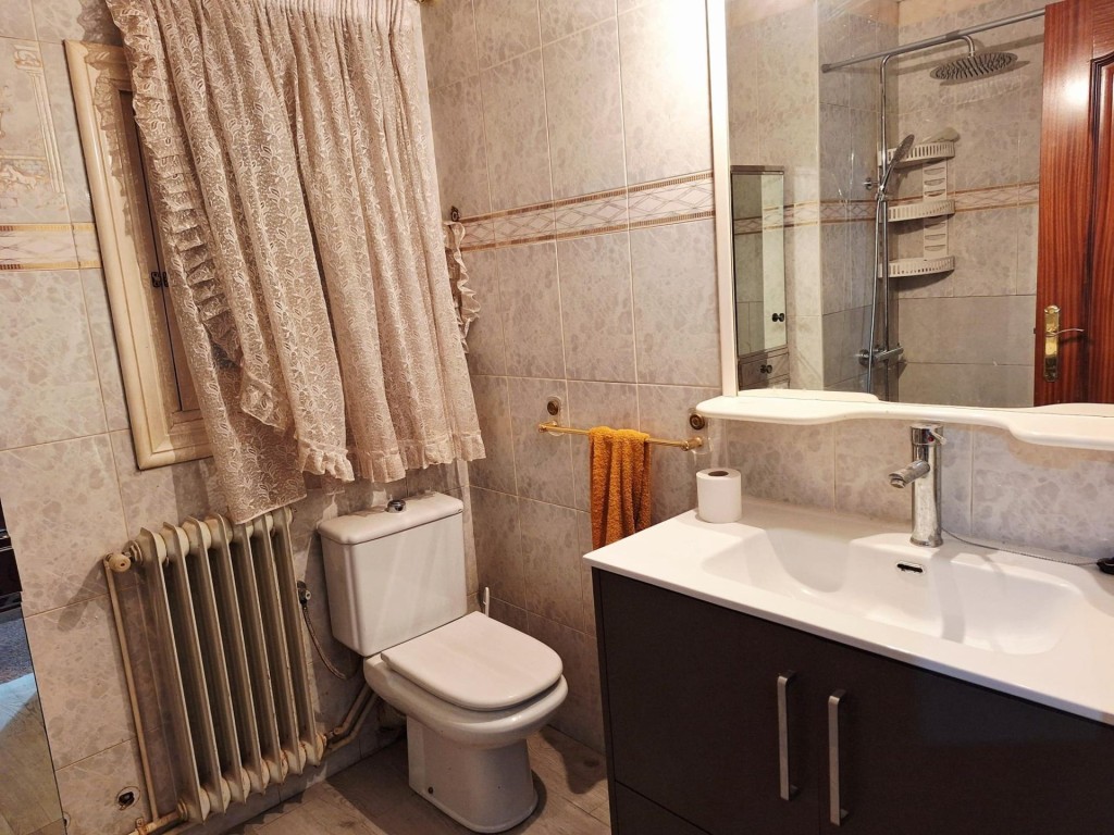 Imagen 4 de ¡Gran oportunidad! Piso céntrico con ascensor y 3 habitaciones