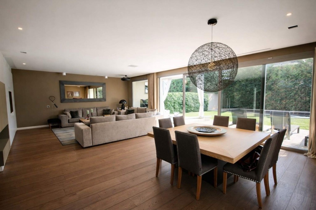 Imagen 2 de Fantástica casa seminueva junto colegios internacionales