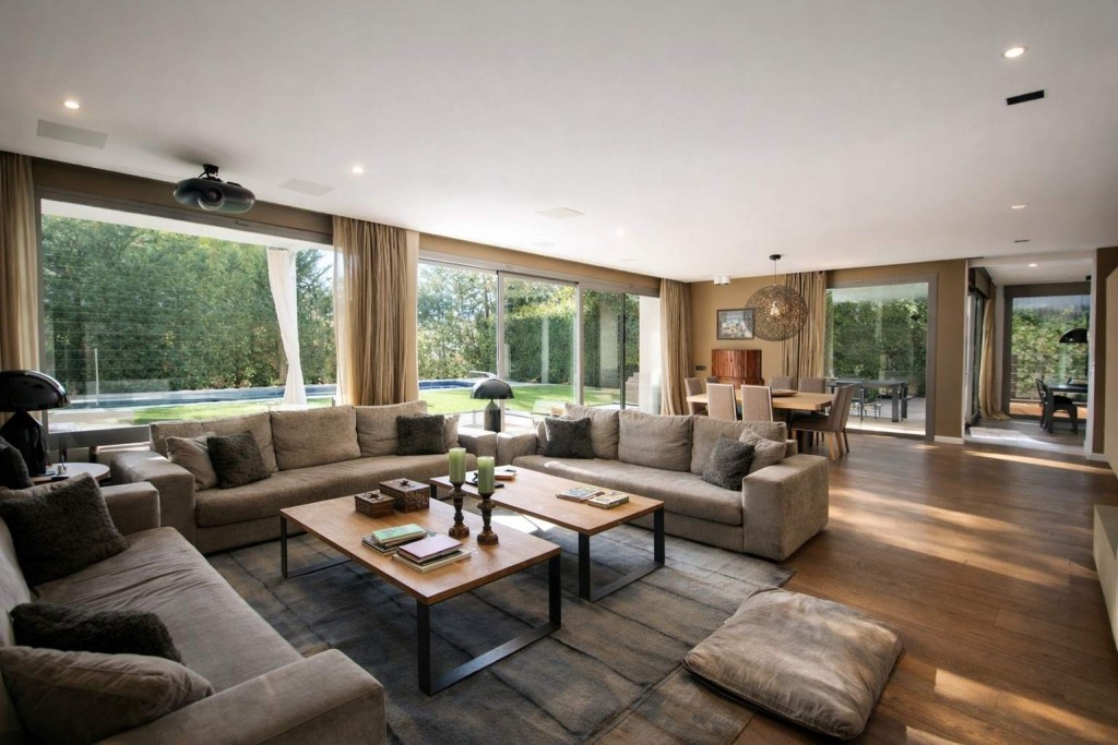 Imagen 1 de Fantástica casa seminueva junto colegios internacionales