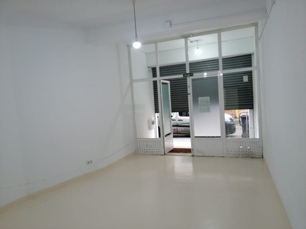 Imagen 3 de Local comercial en Venta en A Coruña La Coruña RONDA DE OUTEIRO