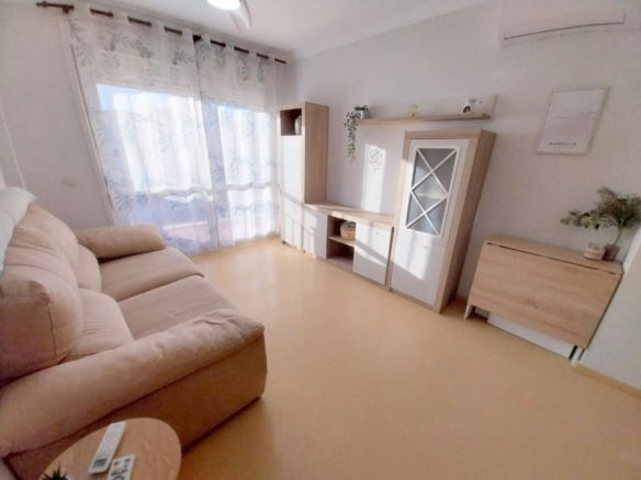 Imagen 2 de EN VENTA UN EXCLUSIVO PISO EN SEGUNDA LÍNEA AL MAR