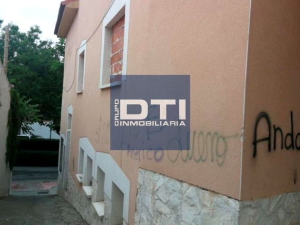 Imagen 1 de Casa "obra parada" C. San Jose