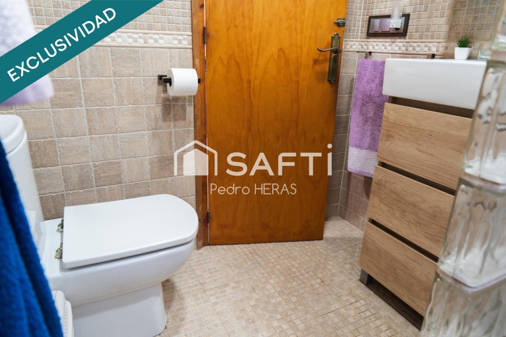 Imagen 4 de Dos casas apareadas independientes con piscina.