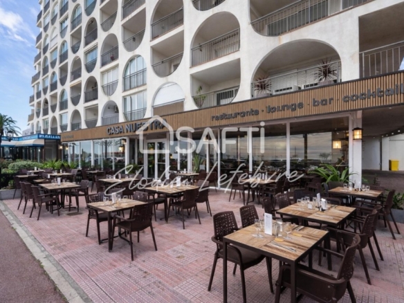 Imagen 1 de OPORTUNIDAD TRASPASO – RESTAURANTE EN PRIMERA LÍNEA DE MAR – EMPURIABRAVA