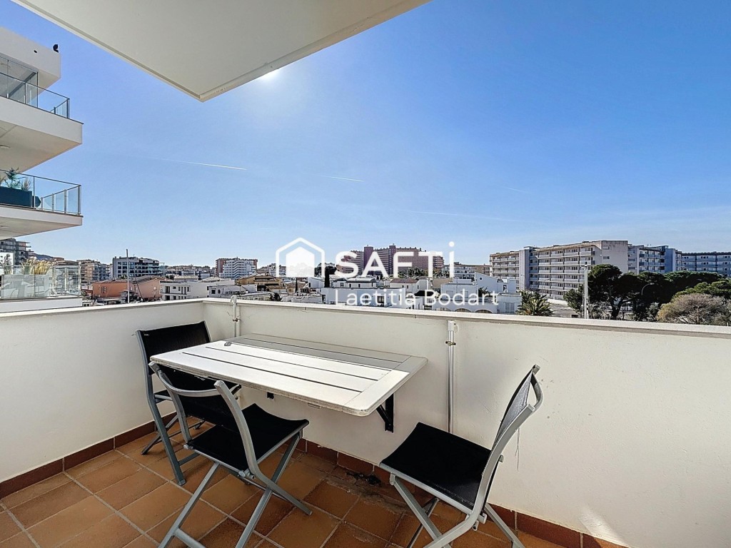 Imagen 3 de Piso de 3 dormitorios con terraza y vistas al canal – Santa Margarita