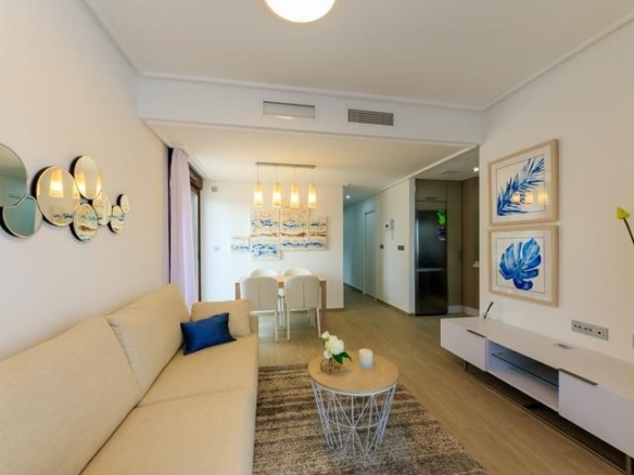 de 115m2 con 3 dormitorios y 3 baños