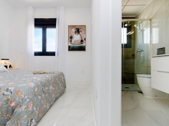 de 117m2 con 3 dormitorios y 3 baños