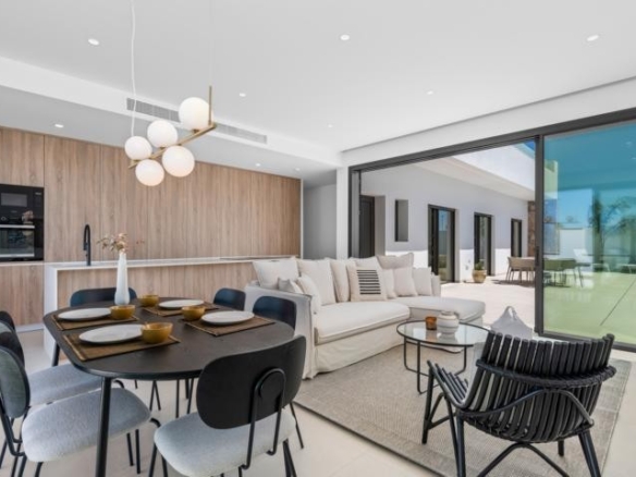 de 151m2 con 3 dormitorios y 3 baños