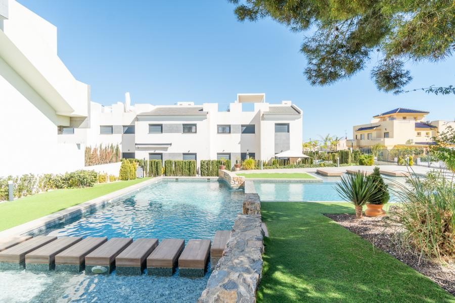Imagen 2 de Venta de piso en Torrevieja