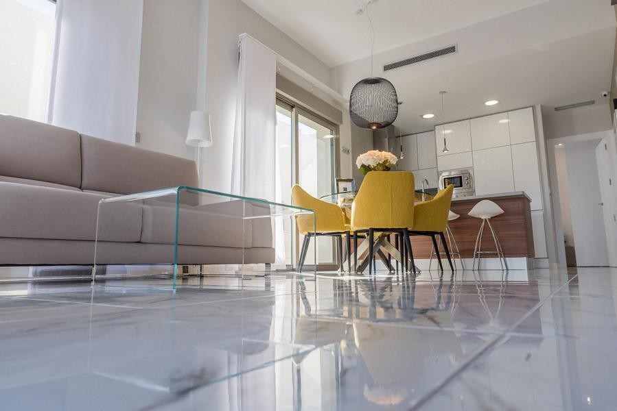 de 84m2 con 3 dormitorios y 2 baños