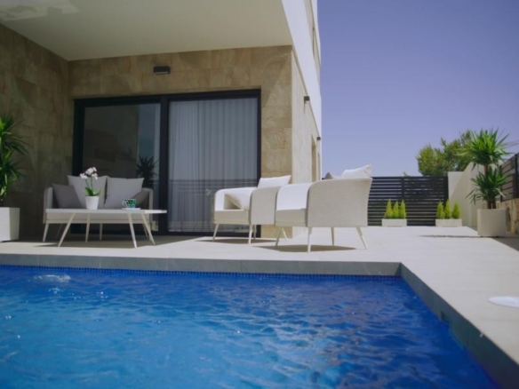 de 118m2 con 3 dormitorios y 3 baños