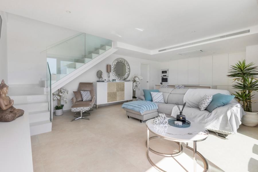 de 128m2 con 3 dormitorios y 4 baños